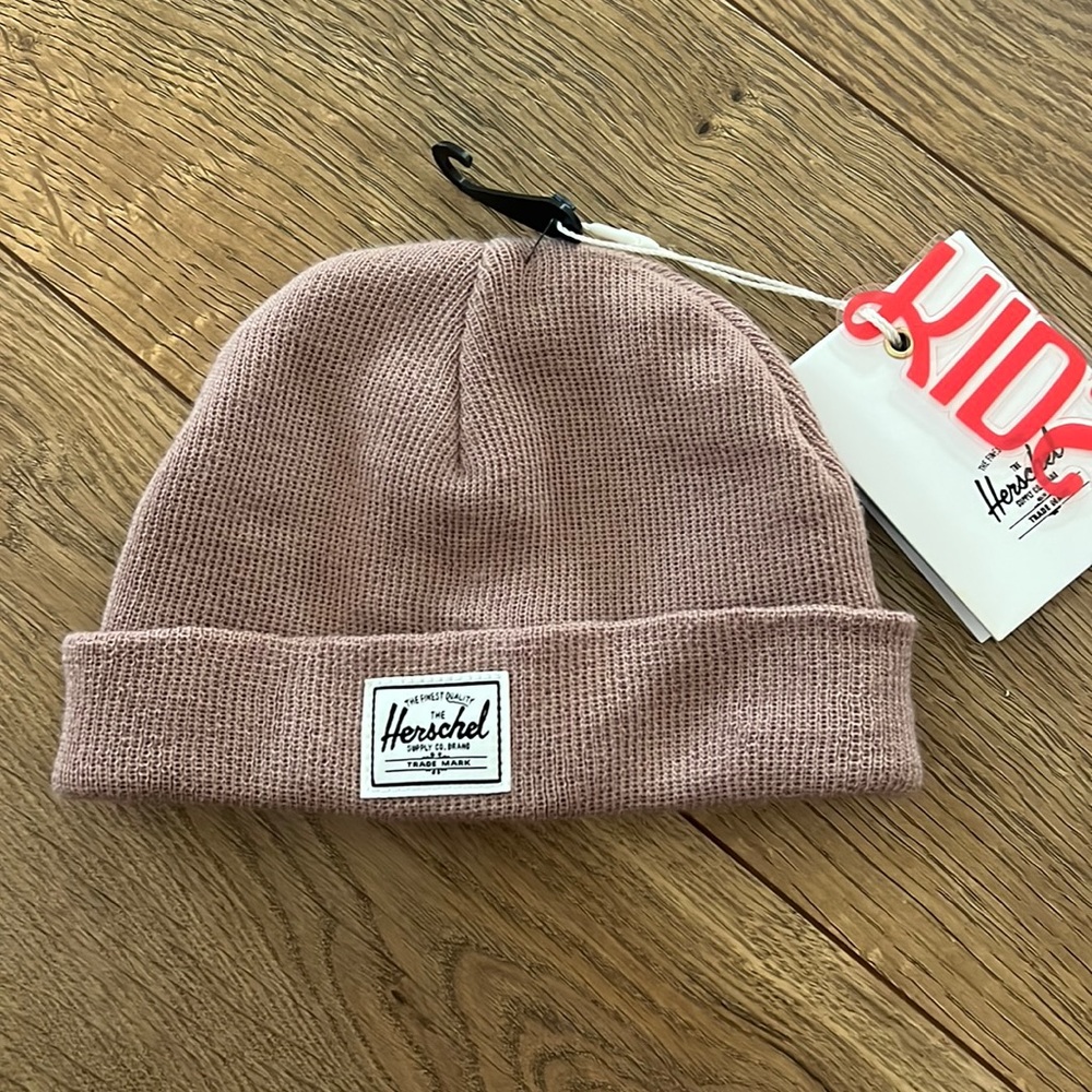 Herschel supply baby beanie. One size color Ash Rose